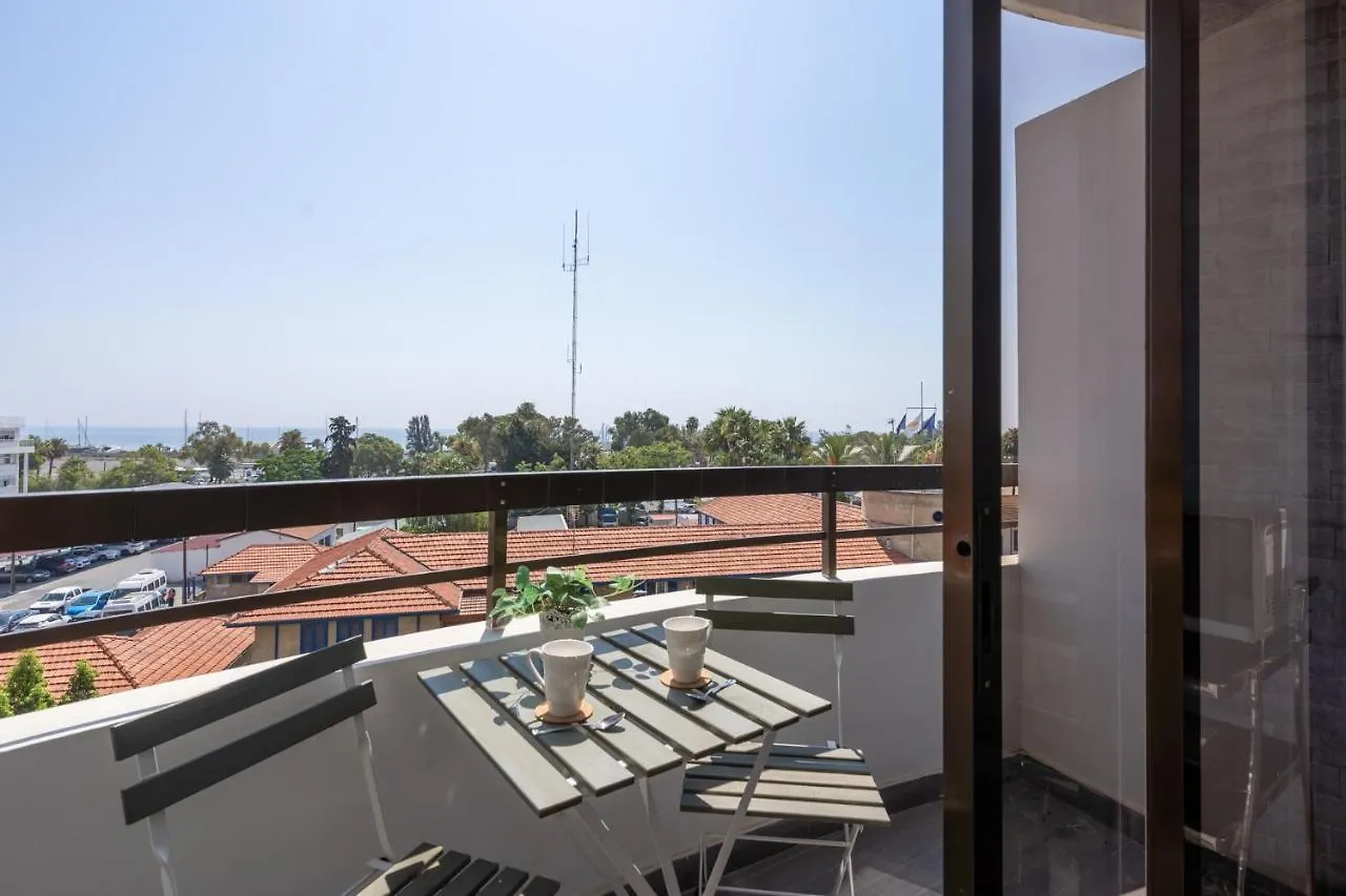 Fiesta 1-Bedroom Apartment In Larnaca