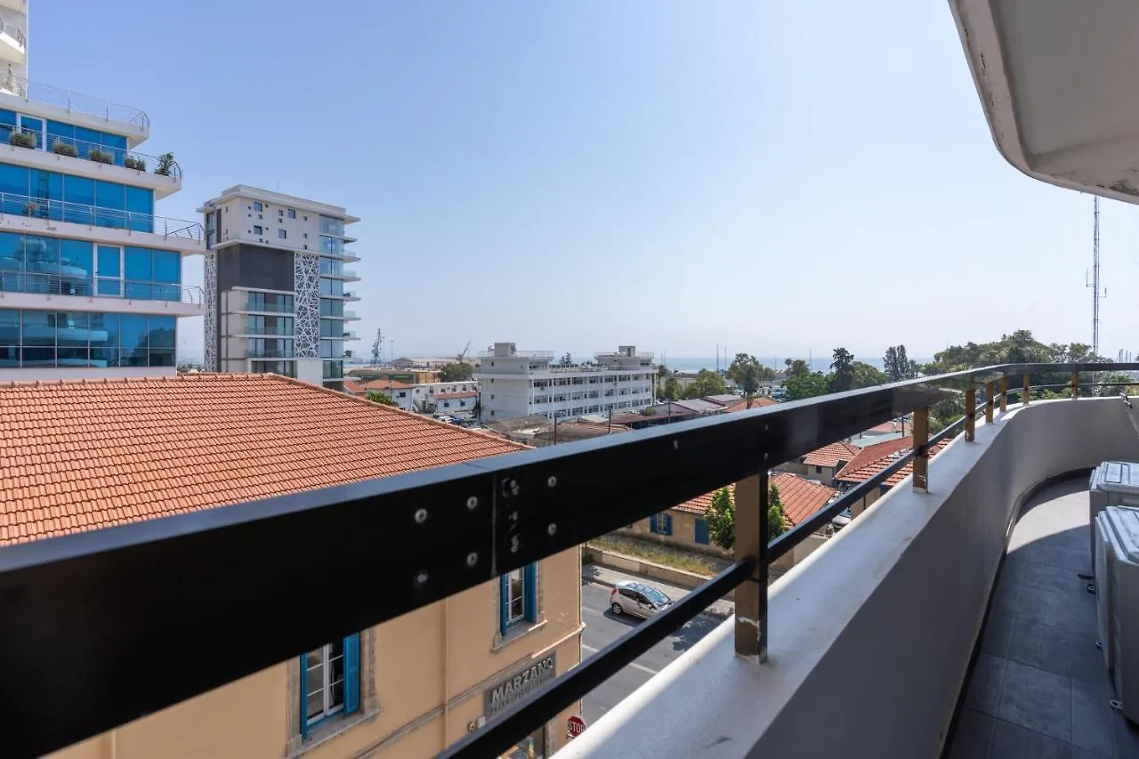 Fiesta 1-Bedroom Apartment In Larnaca